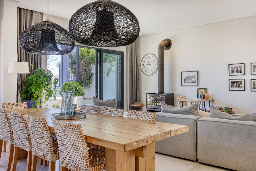 3 Bedroom Property for Sale in Sea Point Western Cape